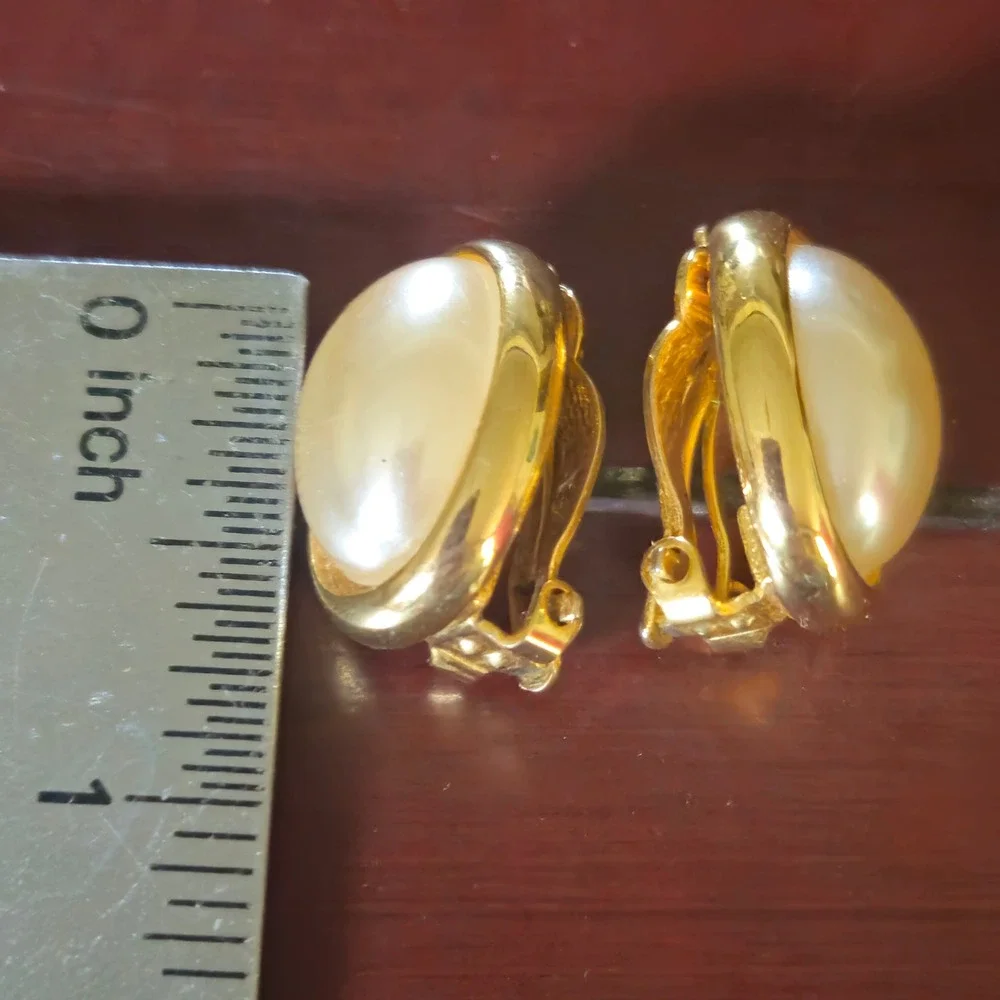 Vintage Gold Tone Faux Pearl Oval Clip On Earrings Large Cabochon Statement